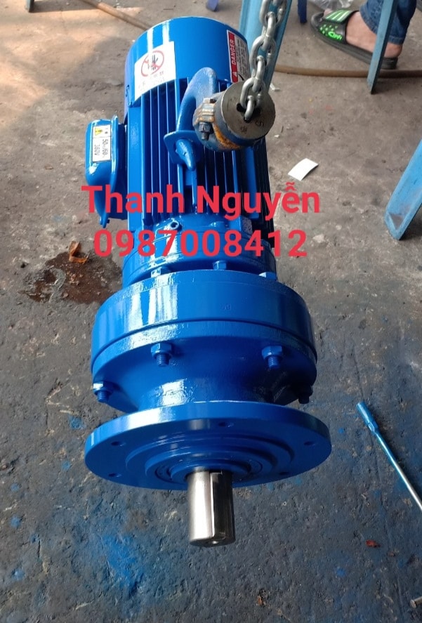Motor giảm tốc mặt bích 3.7kw 5hp ....Sumitomo...Japan...Hàng cũ của Nhật.