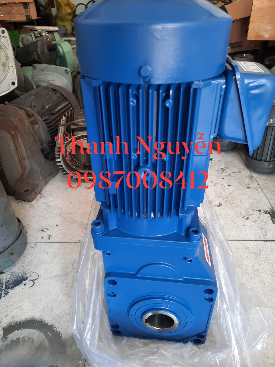 Motor giảm tốc cốt âm 0.75Kw 1hp...Sumitomo...Japan...Hàng bãi của nhật.